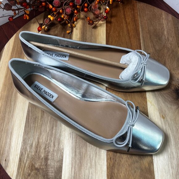 Steve Madden Womens Seemly Ballet Flats Slip On Shoes Sz 10 in Silver Metal - Picture 1 of 10